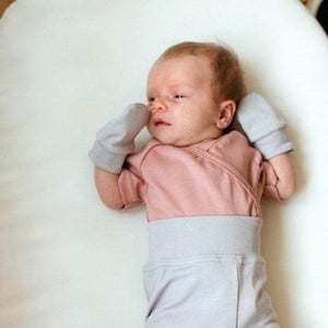 Emotion & Kids White Mittens 2pk - Baby Gifts Australia